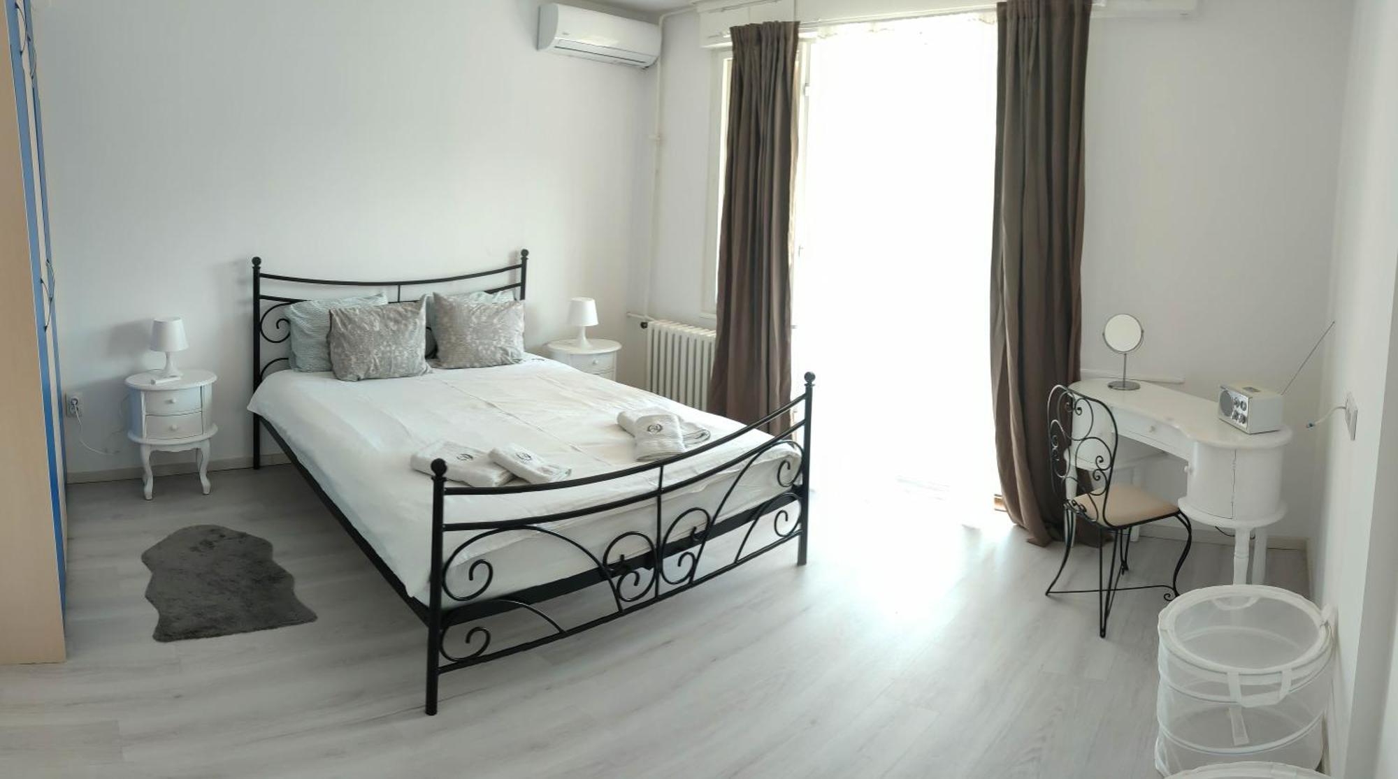 Apartment 51 - Bright, Spacious, Lux 1 Bedroom In The City Center - Stari Grad Belgrád Kültér fotó