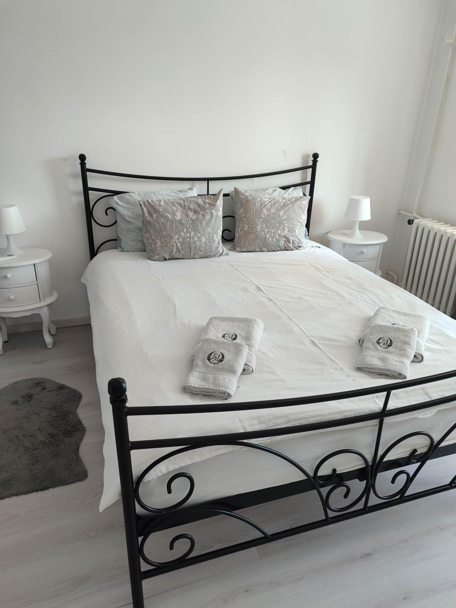Apartment 51 - Bright, Spacious, Lux 1 Bedroom In The City Center - Stari Grad Belgrád Kültér fotó